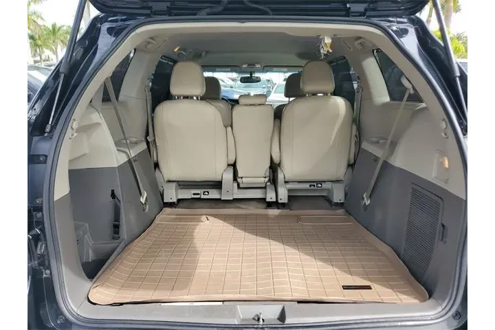 $11990 : Toyota Sienna 2015 LE 7-Pass image 8