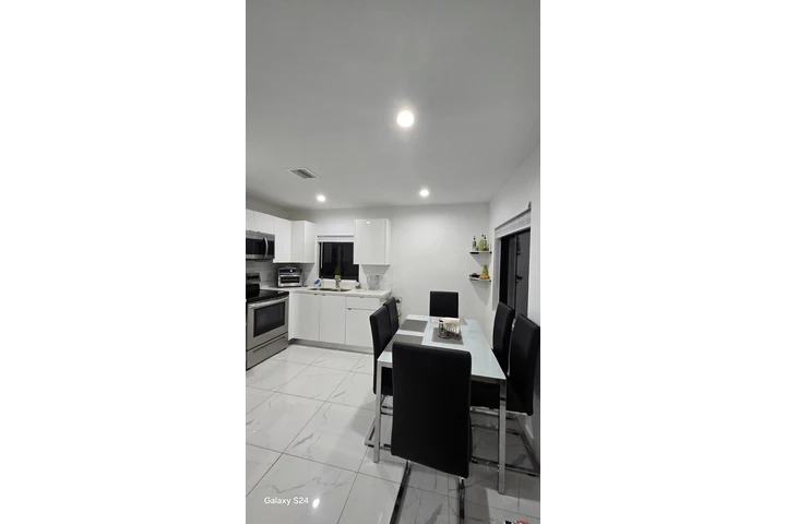 $1200 : Rento habitación image 8