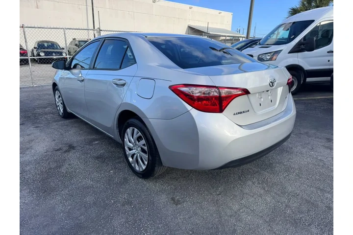 $1000 : 2017 TOYOTA COROLLA image 7