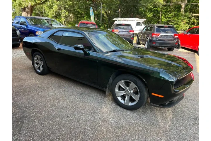 $11999 : 2017 Challenger SXT image 4