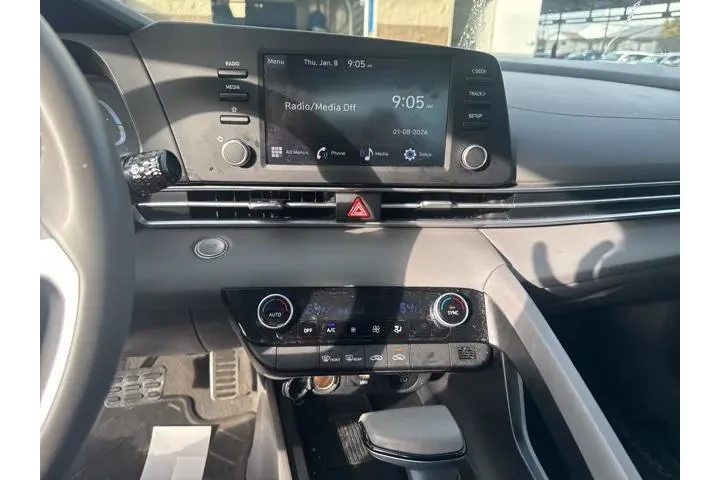 $22990 : Hyundai ELANTRA 2025 SEL Spo image 8