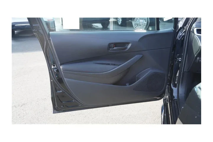 $23600 : 2025 Corolla LE image 10