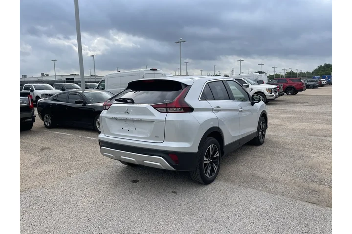 $20959 : Mitsubishi Eclipse Cross 202 image 3