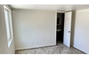 $875 : Studio thumbnail