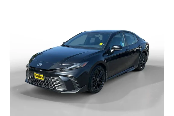 $28701 : Toyota Camry 2025 SE 4dr Sed image 1