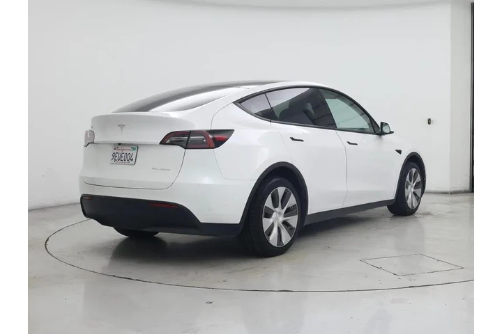 $30998 : Tesla Model Y 2023 AWD Long image 8