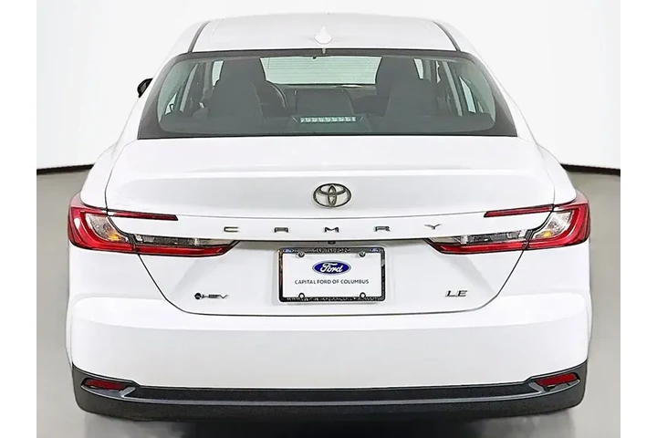 $23659 : Toyota Camry 2025 LE 4dr Sed image 10