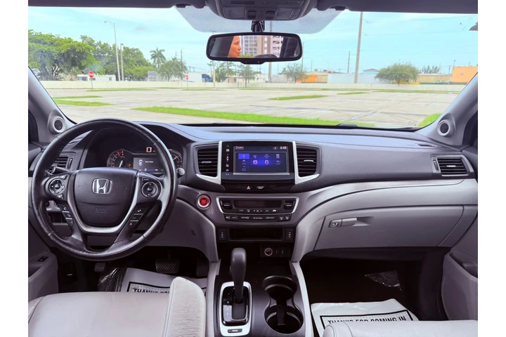 $13449 : Honda Pilot 2016 image 1