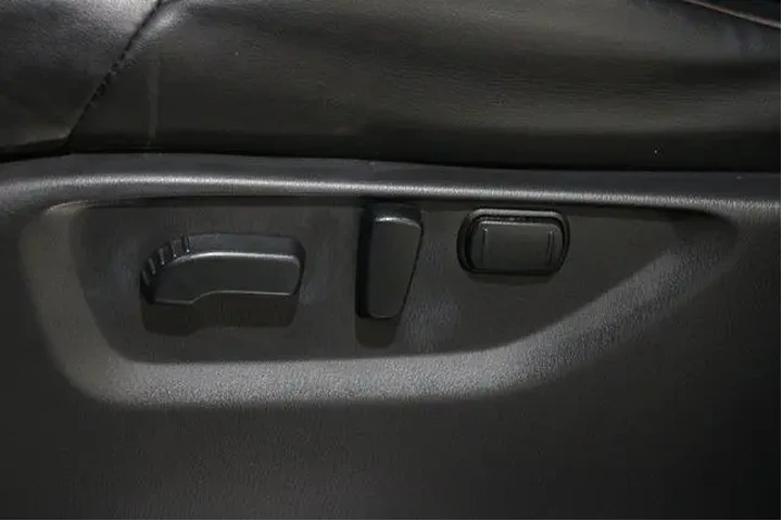 $34998 : Nissan Armada 2021 4x4 Plati image 4