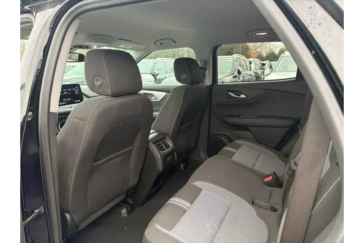 $28000 : Chevrolet Blazer 2023 AWD LT image 6