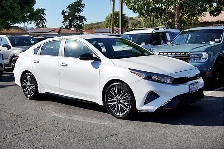 $22900 : Kia Forte 2023 GT-Line 4dr S image 6