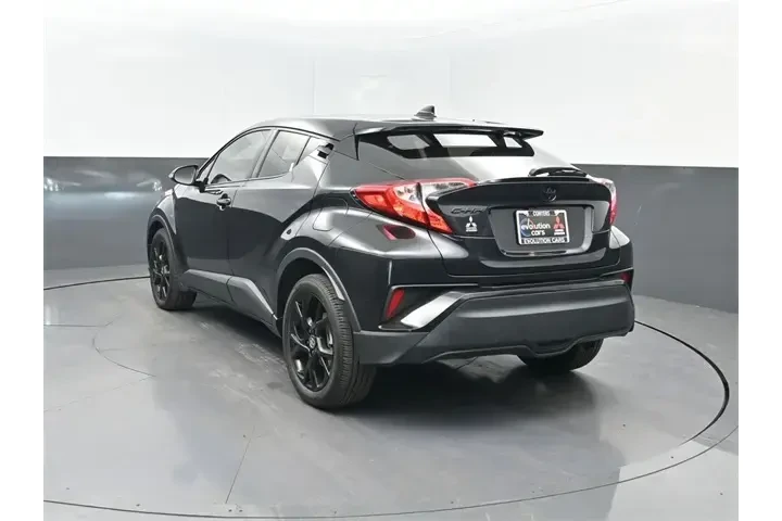 $20725 : Toyota C-HR 2022 XLE 4dr Cro image 3