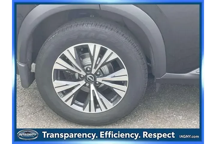 $18004 : Nissan Rogue 2023 AWD SV 4dr image 9