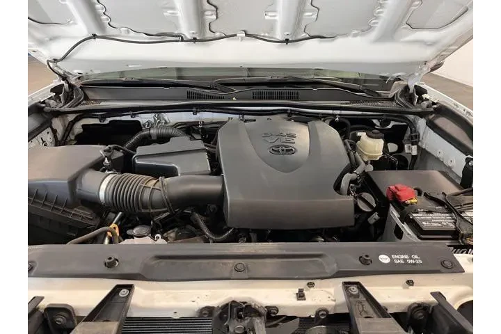 $29959 : Toyota Tacoma 2017 4x4 Limit image 6