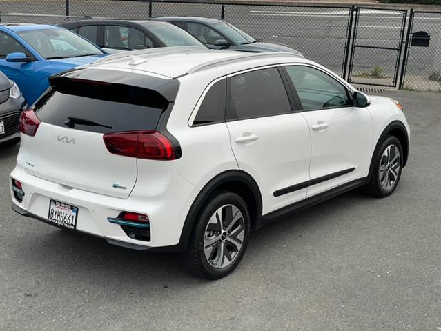 $24400 : Used 2022 Niro EV EX Premium image 7