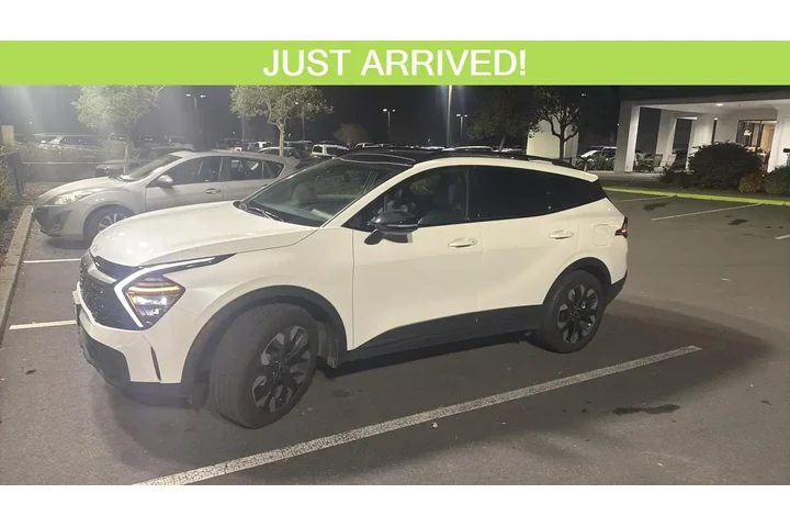 $29988 : Kia Sportage Plug-In Hybrid image 1