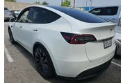 $32000 : Tesla Model Y 2022 AWD Perfo thumbnail