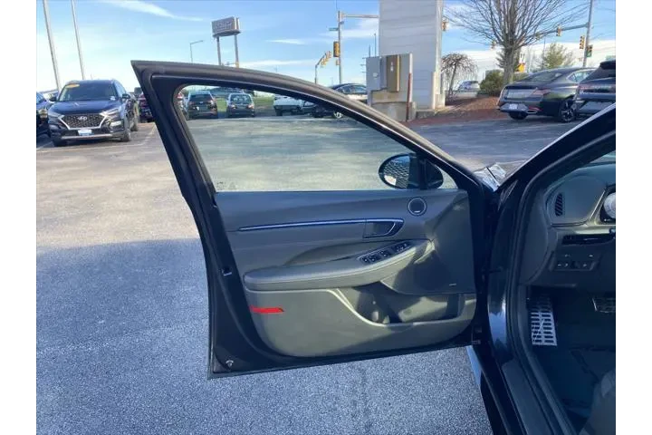 $18500 : Hyundai SONATA 2021 N Line 4 image 10