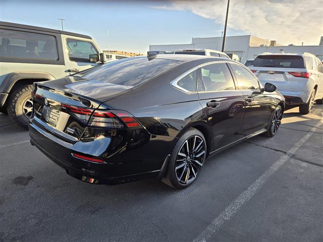 $32950 : Pre-Owned 2023 Accord Hybrid image 10