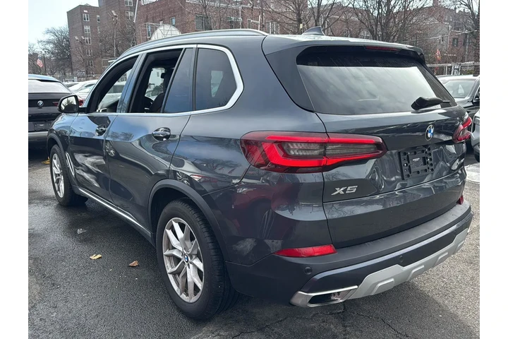$33490 : BMW X5 2021 AWD xDrive40i 4d image 4