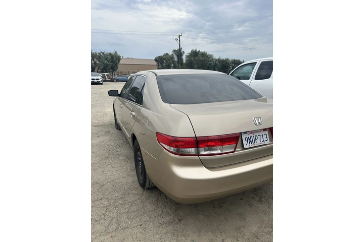 $6500 : 2005 Honda Accord LX image 6