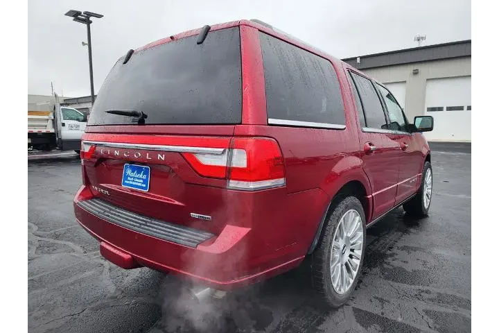 $14768 : Lincoln Navigator 2015 4x4 4 image 4