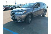 $29997 : 2019 Highlander SE thumbnail
