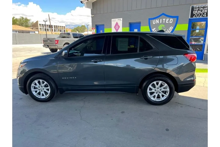 2019 Equinox LS 2WD image 8
