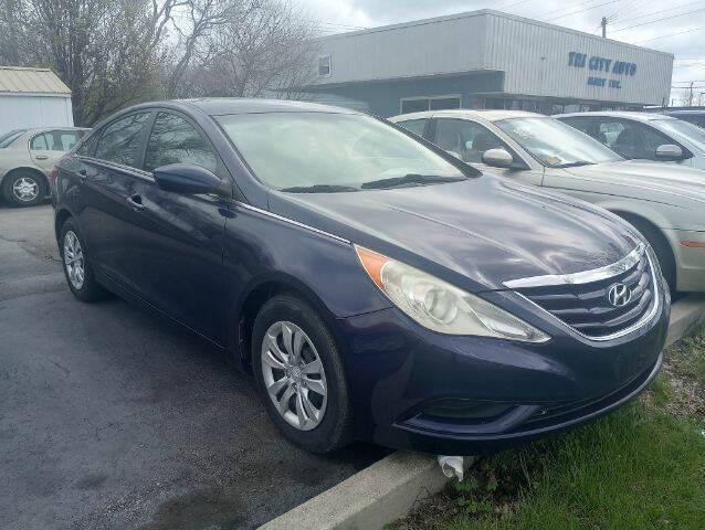 $700 : 2011 Sonata GLS image 1