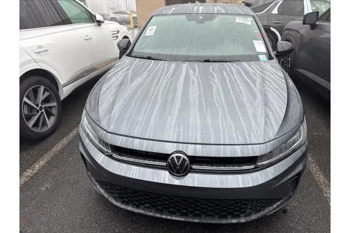 $17995 : Volkswagen Jetta 2025 Sport image 2