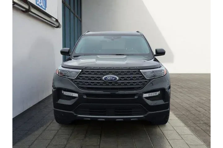 $25995 : Ford Explorer 2022 AWD XLT 4 image 8