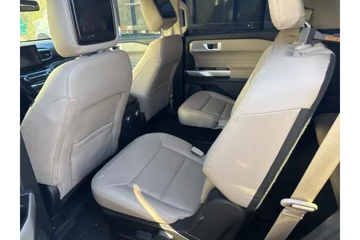 $35900 : Ford Explorer Hybrid 2023 AW image 8