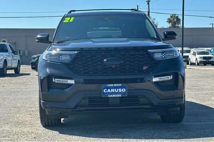 $27775 : Ford Explorer 2021 AWD ST 4d image 8