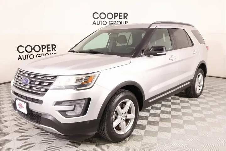 $12997 : Ford Explorer 2017 AWD XLT 4 image 9