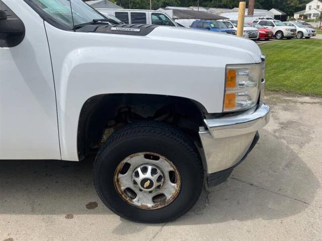 $6895 : 2011 Silverado 2500HD Work Tr image 3