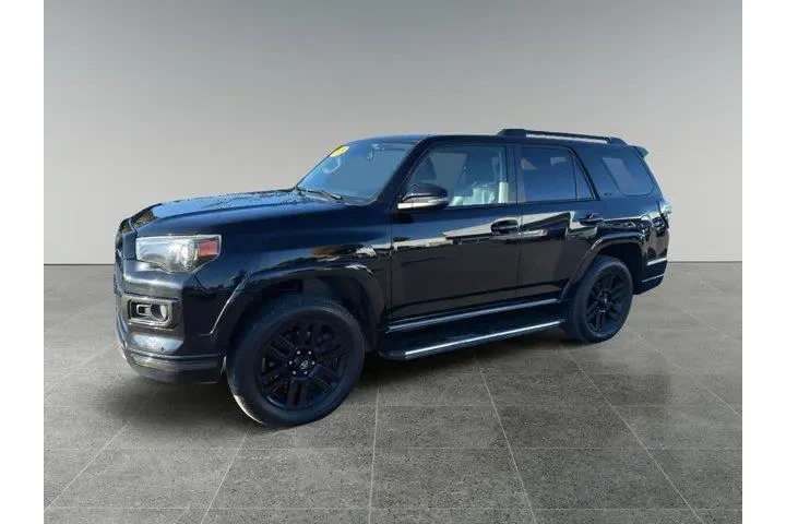 $30991 : Toyota 4Runner 2020 4x4 SR5 image 3