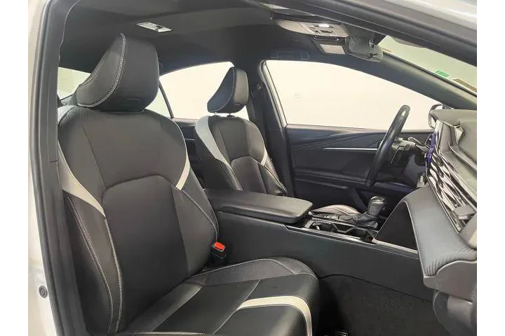 $28775 : Toyota Camry 2025 SE 4dr Sed image 10