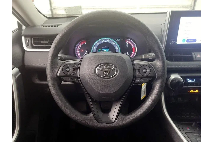 $29998 : Toyota RAV4 2025 AWD LE 4dr image 10