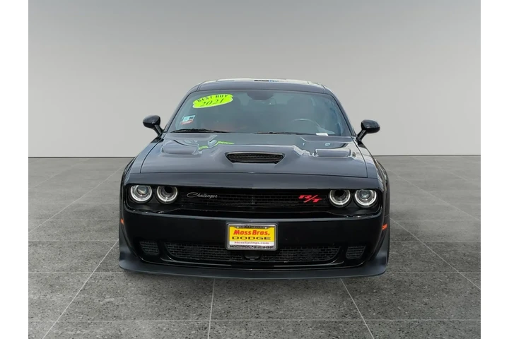 Dodge Challenger 2021 image 8