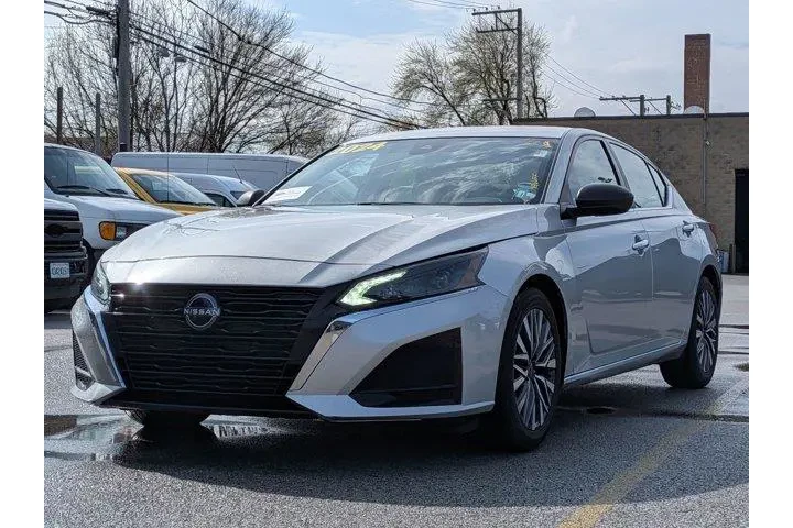 $17999 : Nissan Altima 2024 2.5 SV 4d image 8