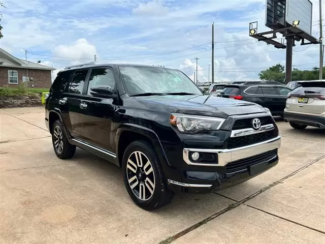 $28995 : 2018 4Runner image 3