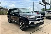 $28995 : 2018 4Runner thumbnail