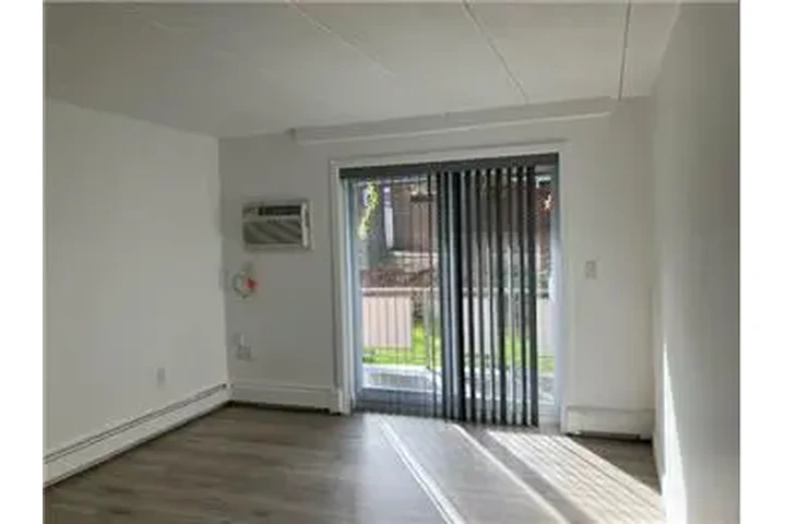 $2950 : Rental property with 2 bedro image 7