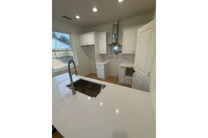 Magic Maid cleaning Services image 9