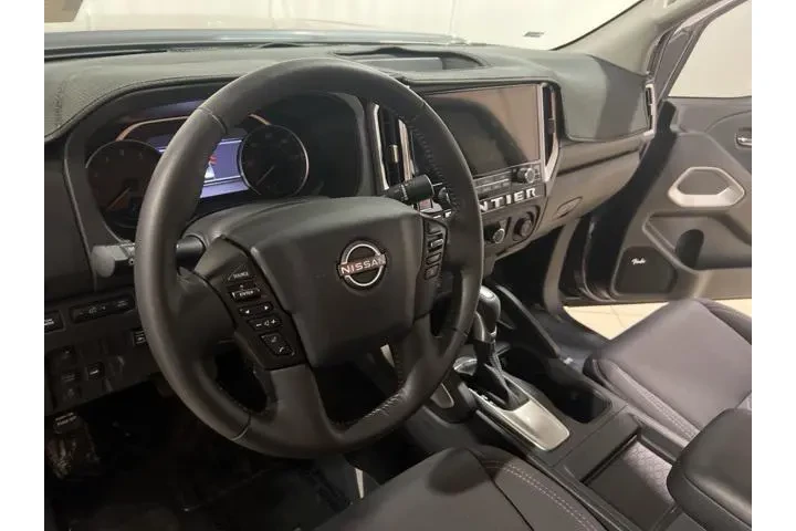 $37999 : Nissan Frontier 2025 4x4 SV image 10