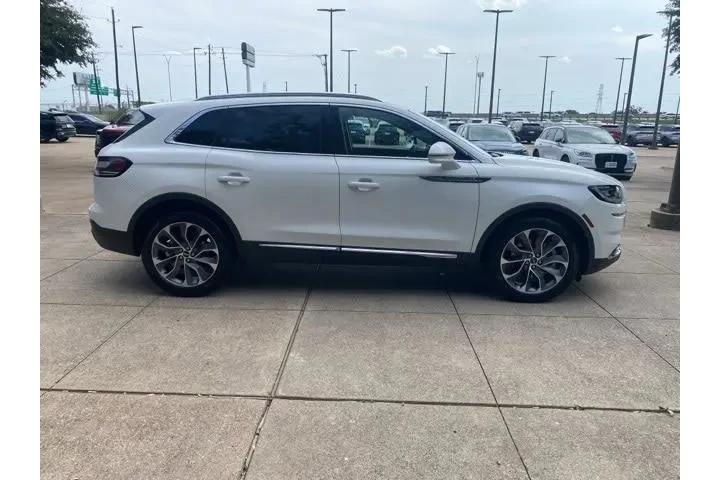 $25980 : Lincoln Nautilus 2022 Reserv image 7