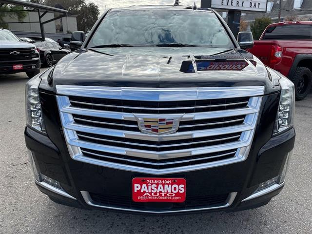 2017 Escalade 4WD 4dr Platinum image 2