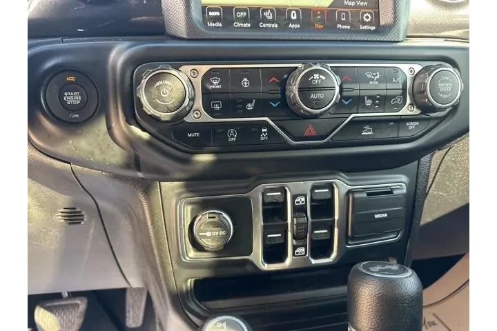 Jeep Wrangler Unlimited 2021 image 10