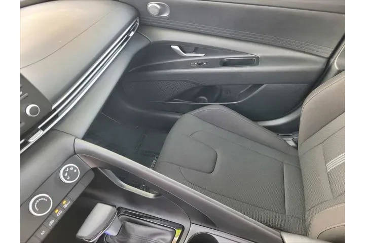 $19995 : Hyundai ELANTRA 2025 SE 4dr image 10