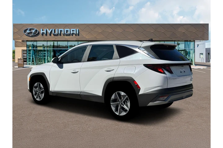 $32556 : Hyundai TUCSON Hybrid 2026 A image 4